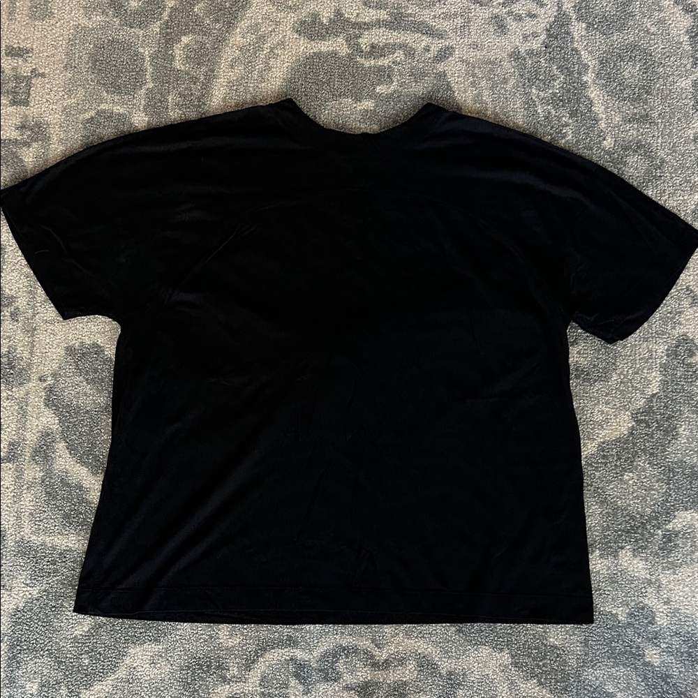 lululemon athletica Black Short Sleeve Tee